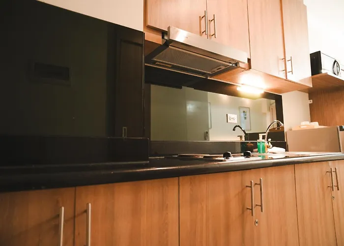 Near Mall Of Asia, Moa Arena, Smx Picc & Naia - Eden Apartment Manila